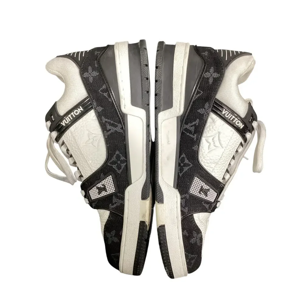 Louis Vuitton Shoes Women’s SZ 7 Iconic LV Trainers Monogram Denim & Leather B&W